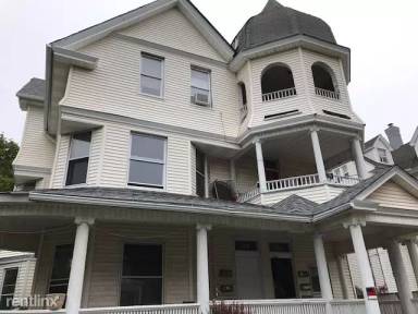 Main picture of 322 Chestnut St