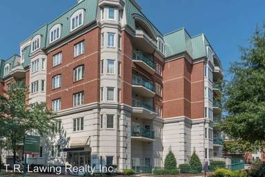 Main picture of 401 N Church St