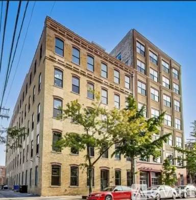 Main picture of 1147 W Ohio St