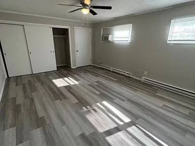 Main picture of 2320 S Pasfield St