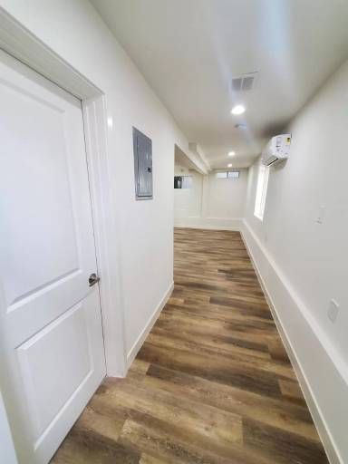 Main picture of 2809 Crest Dr