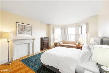 Main picture of 383 Commonwealth Ave