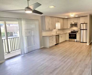 Main picture of 405 Marshall Ct NW