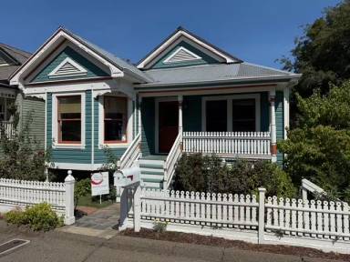 Main picture of 49 Badger St
