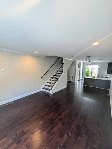 Main picture of 2331 Ellsworth St