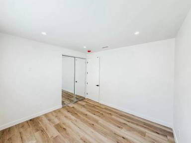 Main picture of 9637 Corbin Ave