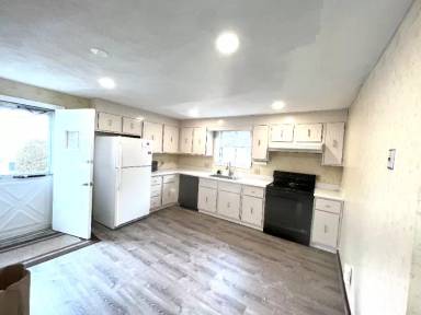 Main picture of 45 Merrimac St