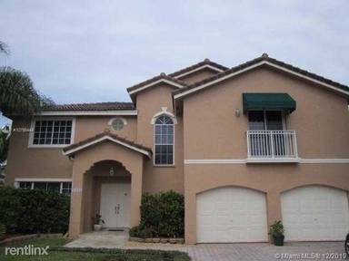 Main picture of 15365 SW 43rd Ter