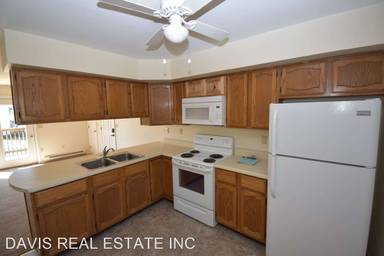 Main picture of 310 S Lincoln Ave