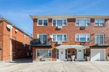 Main picture of 1525 209th St