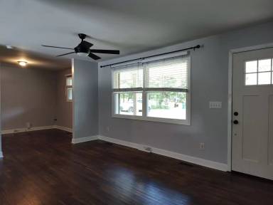 Main picture of 303 Cedarwood Ln