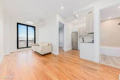 Main picture of 1525 Saint Johns Pl