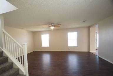 Main picture of 9575 Campton Farms