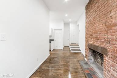 Main picture of 105 Saint Marks Pl