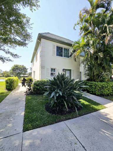 Main picture of 123 Bob O Link Way