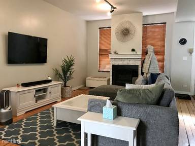 Main picture of 1630 W Pierce Ave