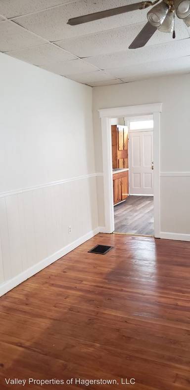 Main picture of 105 Westside Ave