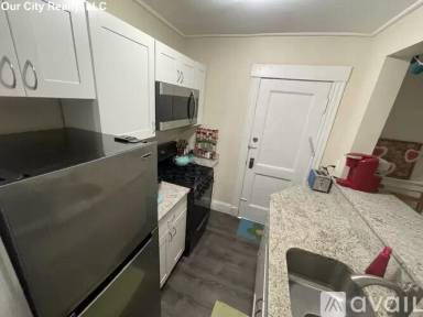 Main picture of 5 Craigie Cir