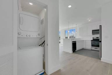 Main picture of 8621 River Rd