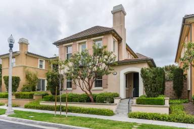 Main picture of 83 Twin Gables