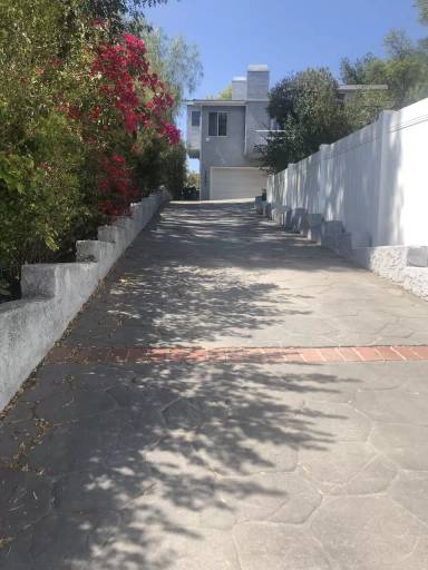 Main picture of 22681 Cass Ave