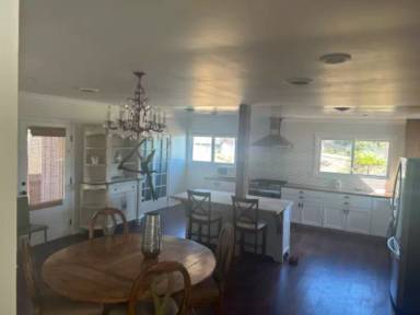 Main picture of 750 Castle Rock Rd