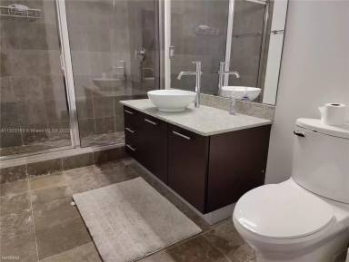 Main picture of Uptown Marina Lofts Condo