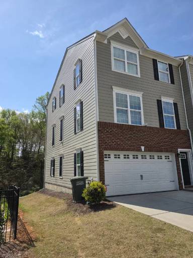 Main picture of 2195 Autumn Cyprus Ave