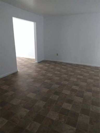 Main picture of 2979 - 3081 Benchwood Rd