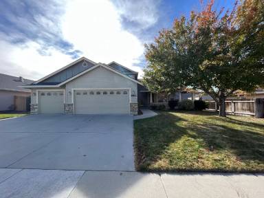 Main picture of 9563 W Silverbirch St