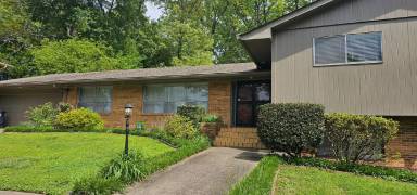Main picture of 710 Brookfield Ave