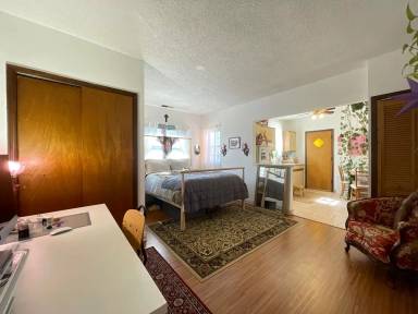 Main picture of 1248 S 10th St
