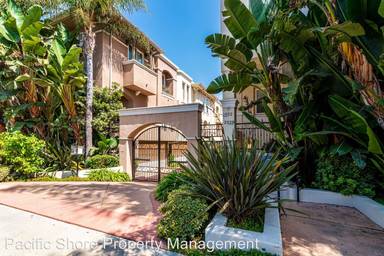 Main picture of 2022 S Barrington Ave