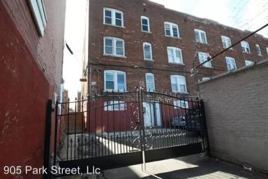 Main picture of 905 Park St