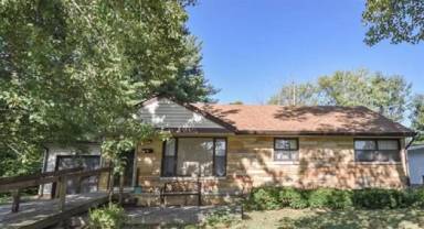 Main picture of 405 N Hillsdale Dr