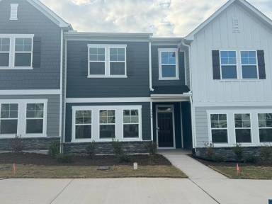 Main picture of 1700 Cary Reserve Dr
