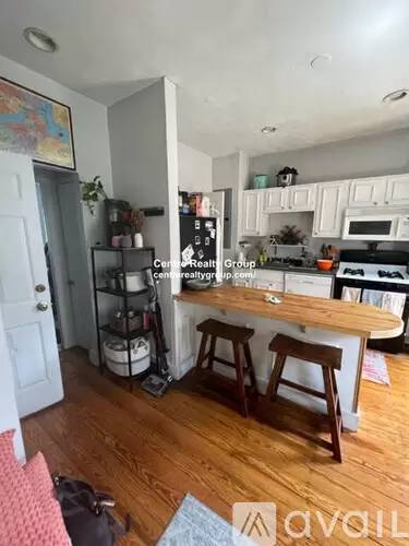 Main picture of 3 K Street Pl