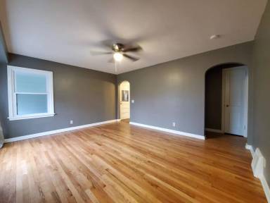 Main picture of 1200 29th St NE