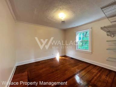Main picture of 5400 W Martin Mill Pike