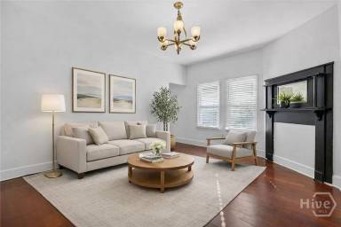 Main picture of 506 E 31st St