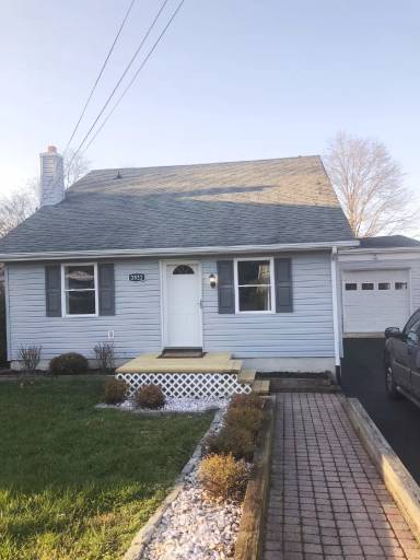 Main picture of 3522 Oak Dr