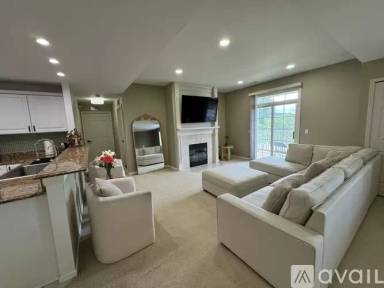 Main picture of 5259 Twin Oaks Dr