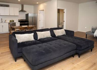 Main picture of 620 Bonaventure Ave NE