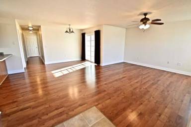 Main picture of 700 Williamson Ave