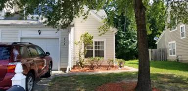 Main picture of 402 Holmes Blvd