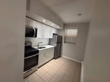Main picture of 184 Fairview Ave
