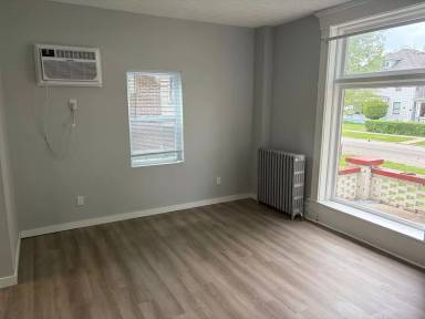 Main picture of 1011 North St