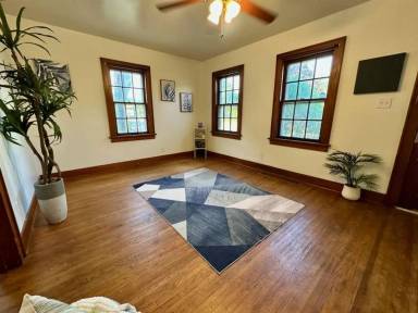 Main picture of 311 Vinton St