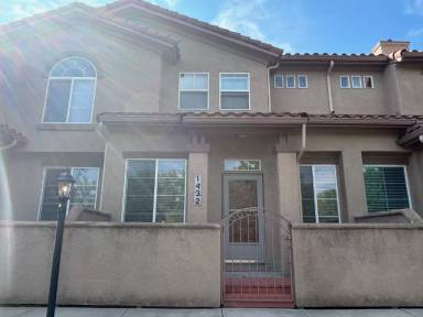 Main picture of 1432 Courtyard Hts