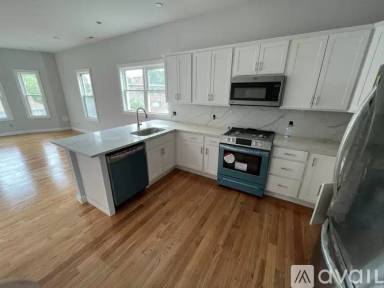 Main picture of 126 Cross St